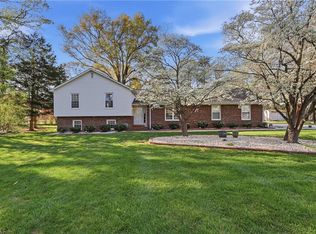 2005 Hunterwoods Dr, High Point, NC 27265