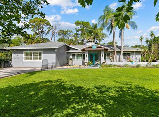 825 5th St NW, Naples, FL 34120