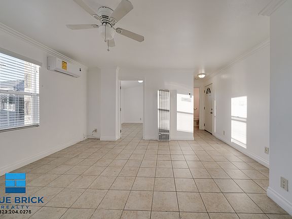 4th image of 1719 W 35th Pl APT 4