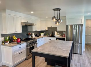 2111 18th St #A, San Francisco, CA 94107