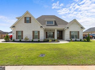 102 Blue Mist Ln, Kathleen, GA