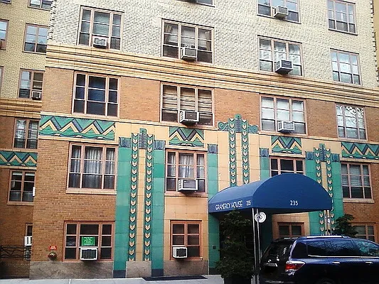 Sold by Corcoran | media 30