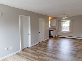 10 East St APT 308, Cranston, RI 02920