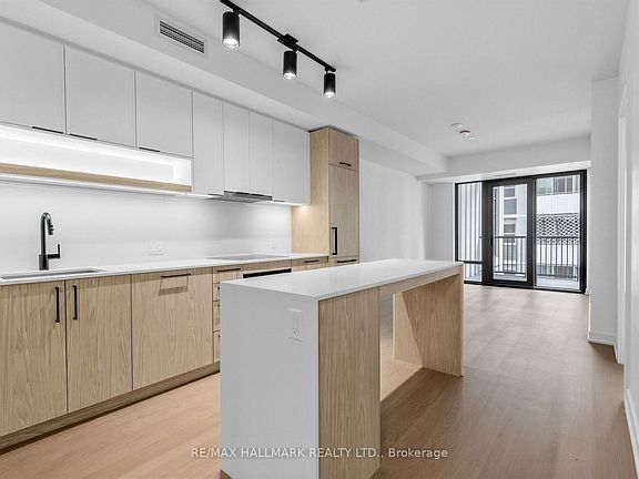 4th image of 91 Montclair Ave #528