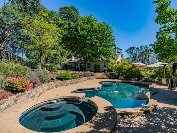 8866 Siegel St, Valley Springs, CA 95252