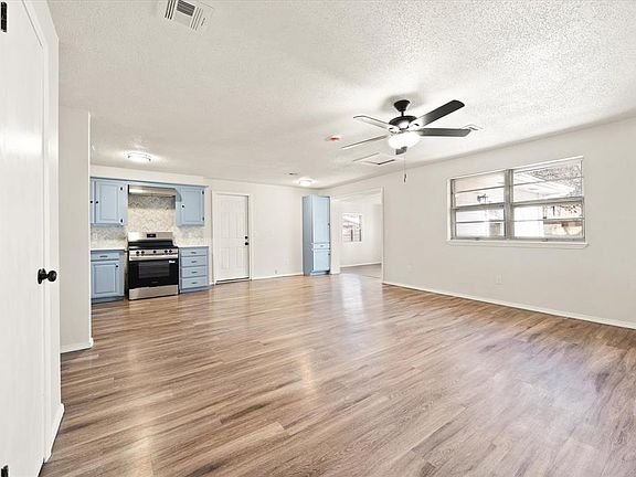 4th image of 5004 S Briarwood Dr