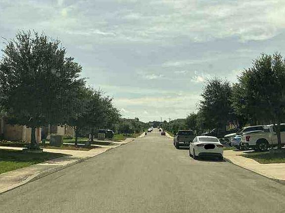 Exterior Neighborhood (street photo)