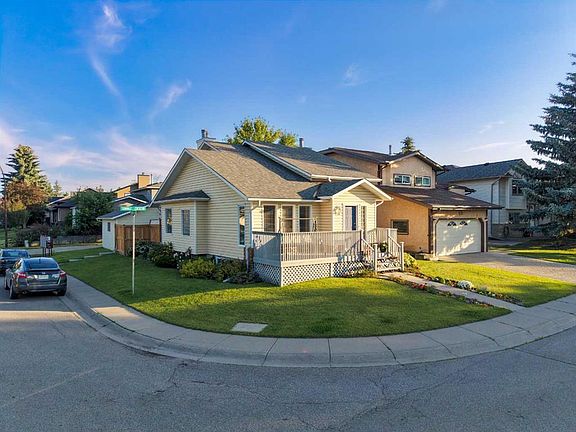 2nd image of 128 N Sunvale Cres SE