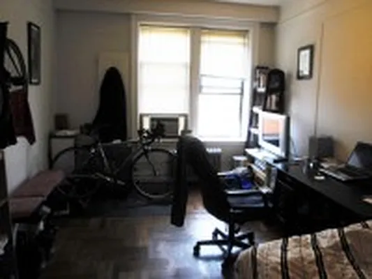 Rented by DSA Realty | media 33