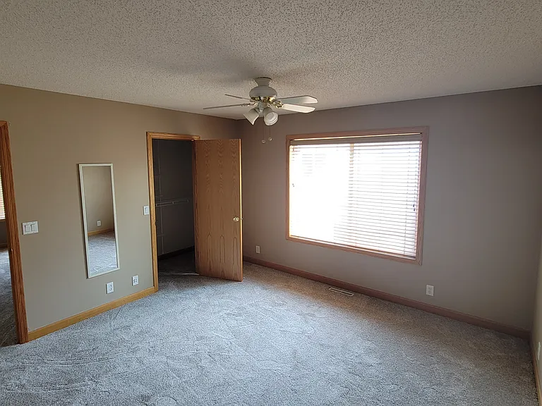 932 Pleasant Ave — Photo 8