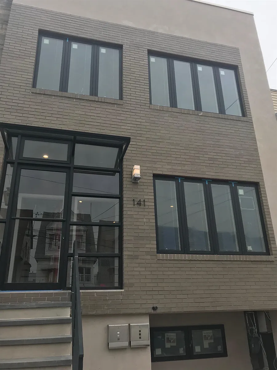 Building Photo - 141 Beach St #2