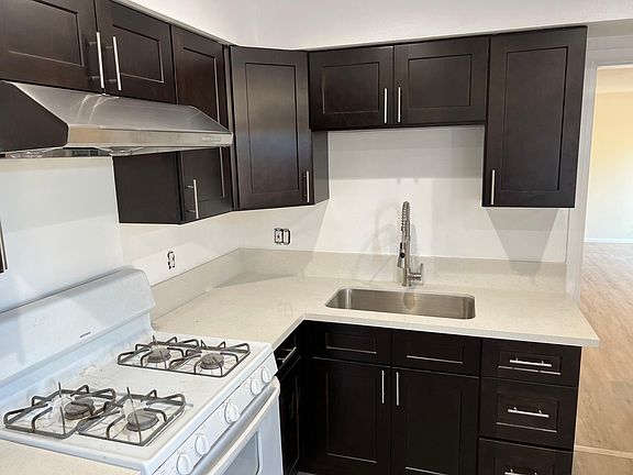 2nd image of 2693 Figueroa Blvd