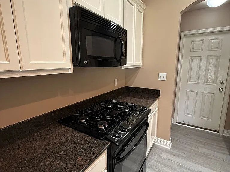 3283 Grand Lake Dr — Photo 4