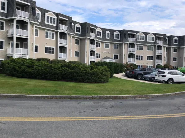10 Riverplace Dr #105, South Portland, ME 04106