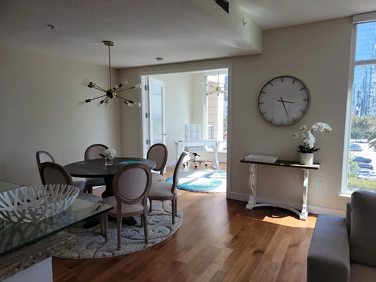 1199 Pacific Hwy #505 — Photo 18