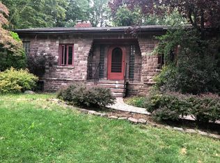 590 Ridgemont Dr, Rochester, NY 14626