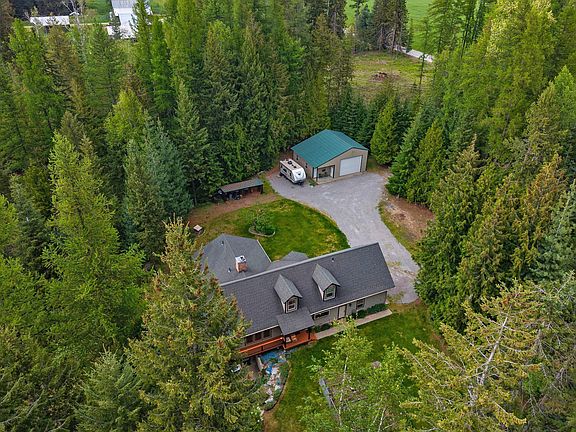 3rd image of 1196 Gold Creek Rd