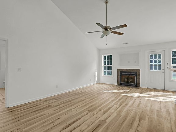 4th image of 244 Blue Creek Farms Dr