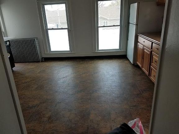 2nd image of 223 E Manlius St