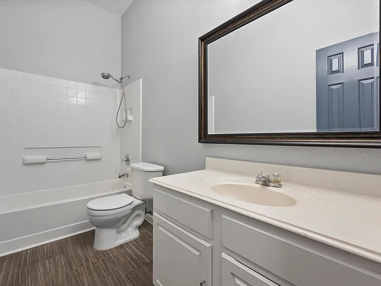 2204 Windcastle Dr — Photo 31