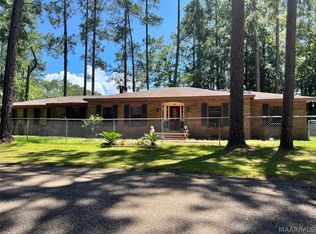 635 Pinecove Dr, Elba, AL 36323