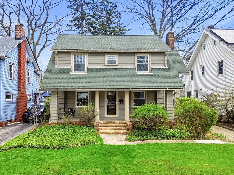 2209 Lamberton Rd — Photo 1