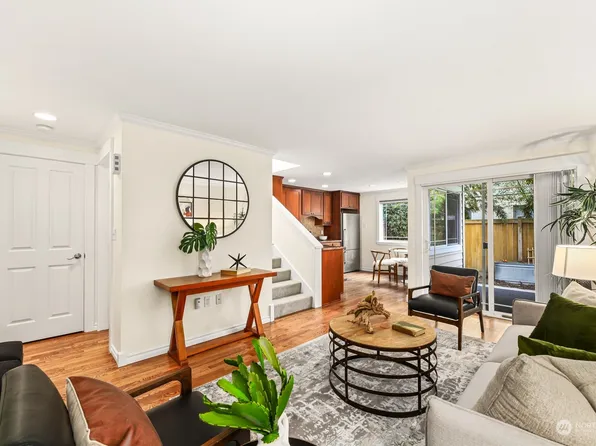 3033 60th Avenue SW #5, Seattle, WA 98116