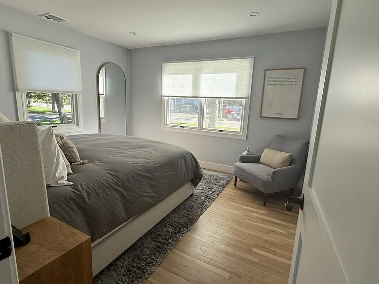 38 Foster Ave — Photo 16