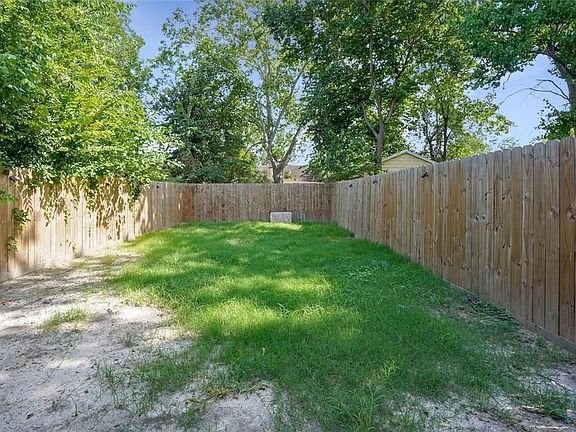 5th image of 739 Neyland St