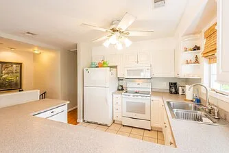 706 W Ashley Ave — Photo 4