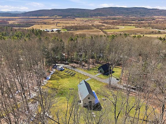 5th image of 225 Piper Ridge Road