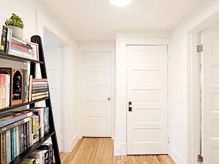 2309 Fontaine Ave #4 — Photo 9