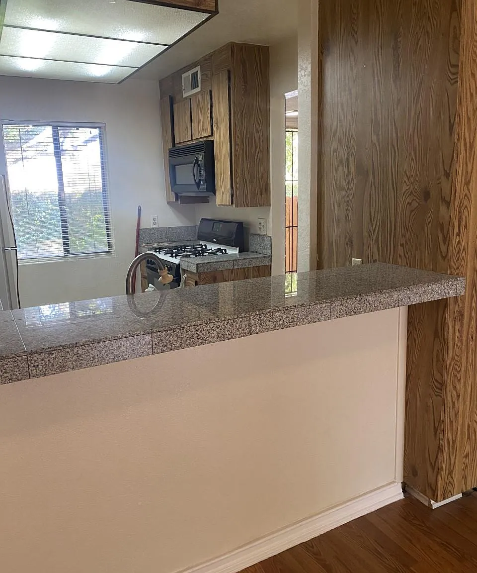 1 bed, 1.5 bath, 857 sqft, $1,875 — Photo 3