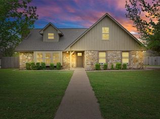 322 Bluebonnet Cir, Mc Gregor, TX 76657