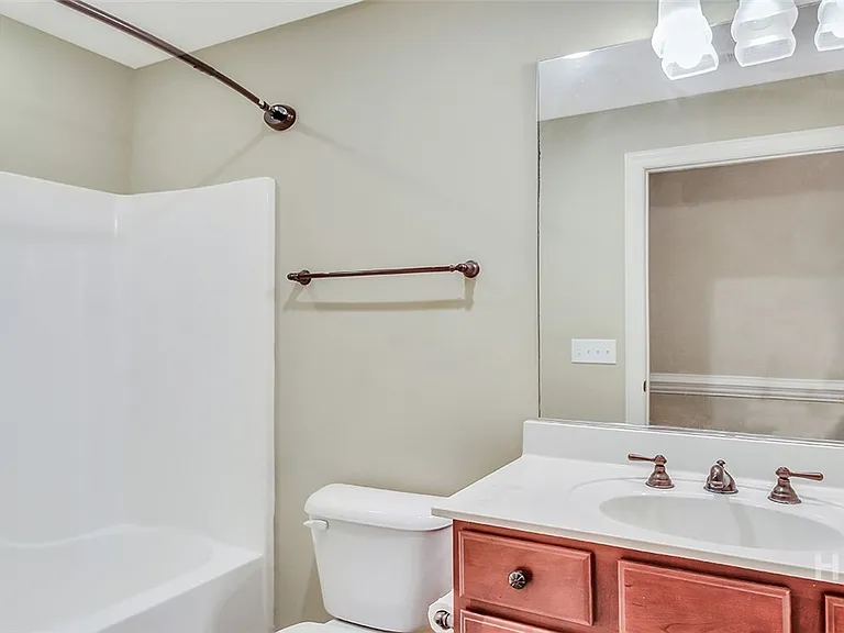 1802 Woodside Rdg — Photo 33