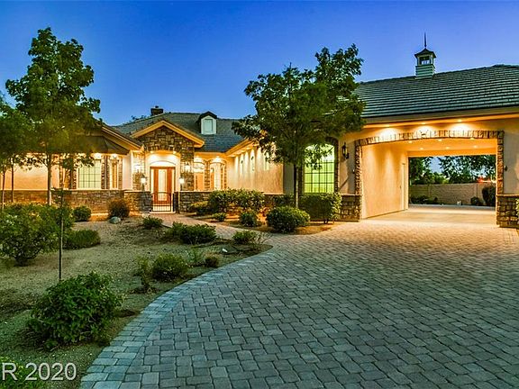 2nd image of 17 Crescent Dr