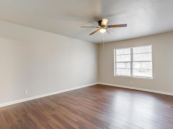 4th image of 5300 Slate St #5300