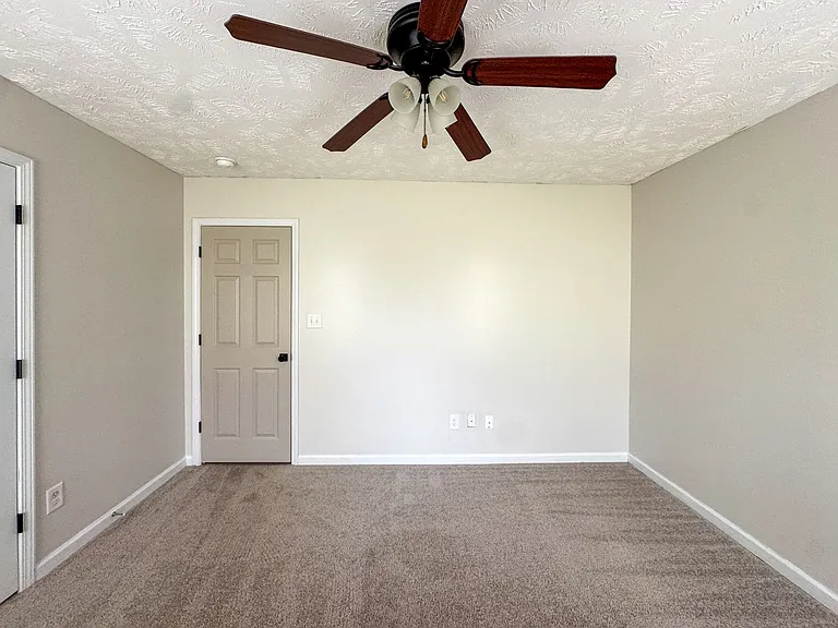 1608 Kershaw Loop — Photo 19