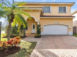 Twin Lake Shores East, Miami, FL 33186