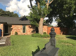 117 Brazil Ct, Hurst, TX 76054