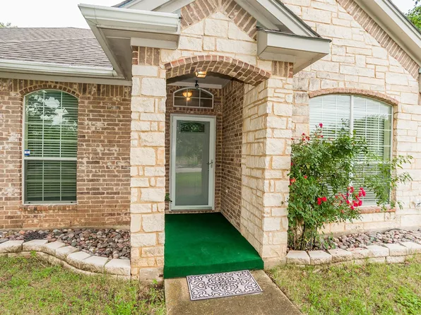 2527 Everton Dr, Lancaster, TX 75134