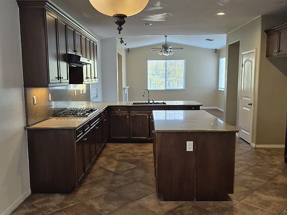 2nd image of 30282 Lamplighter Ln