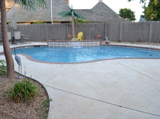 308 Flanders Dr, Chickasha, OK 73018