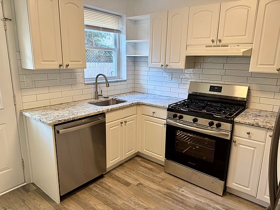 3rd image of 309 Beech St