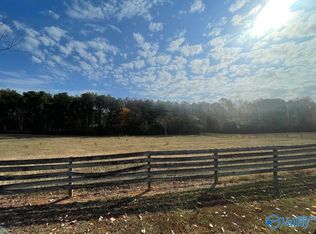 224 Lecroy Rd, Guntersville, AL 35976