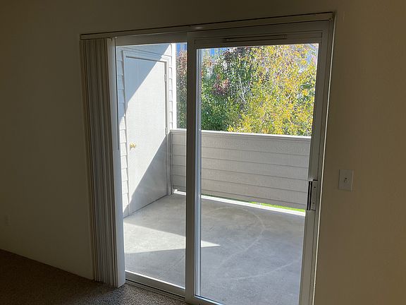 1652Dbalcony_10082025