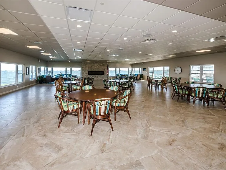 2 Causeway Blvd #208 — Photo 31