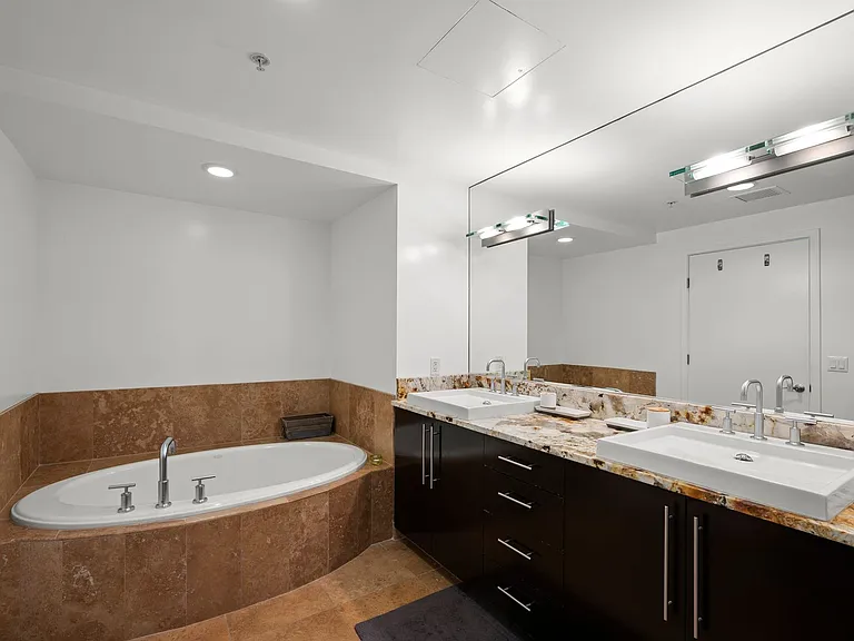 1262 Kettner Blvd #901 — Photo 23