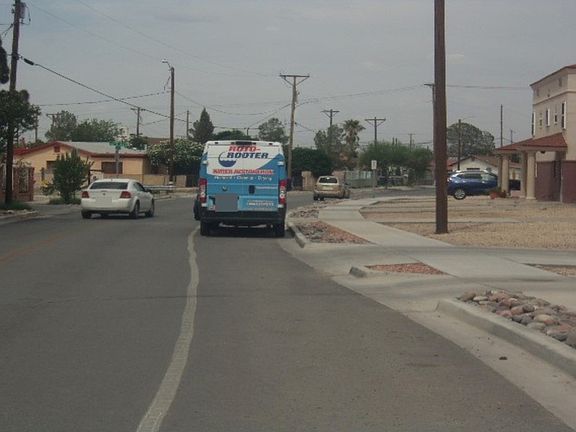 4th image of 8903 Padilla Dr