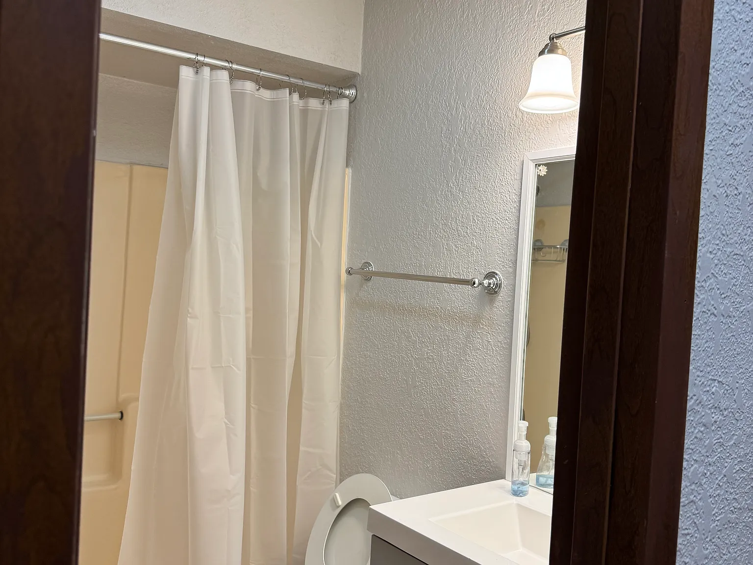 2 bed, 838 sqft, $1,050 — Photo 4